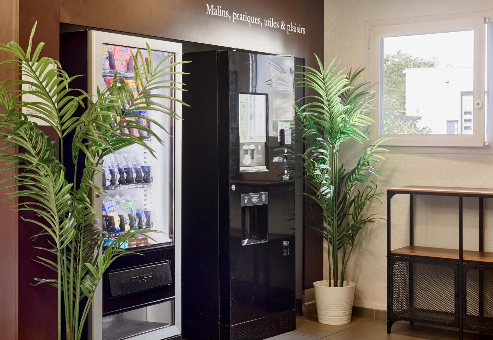 B&B Hotel Montlhery Linas Zewnętrze zdjęcie