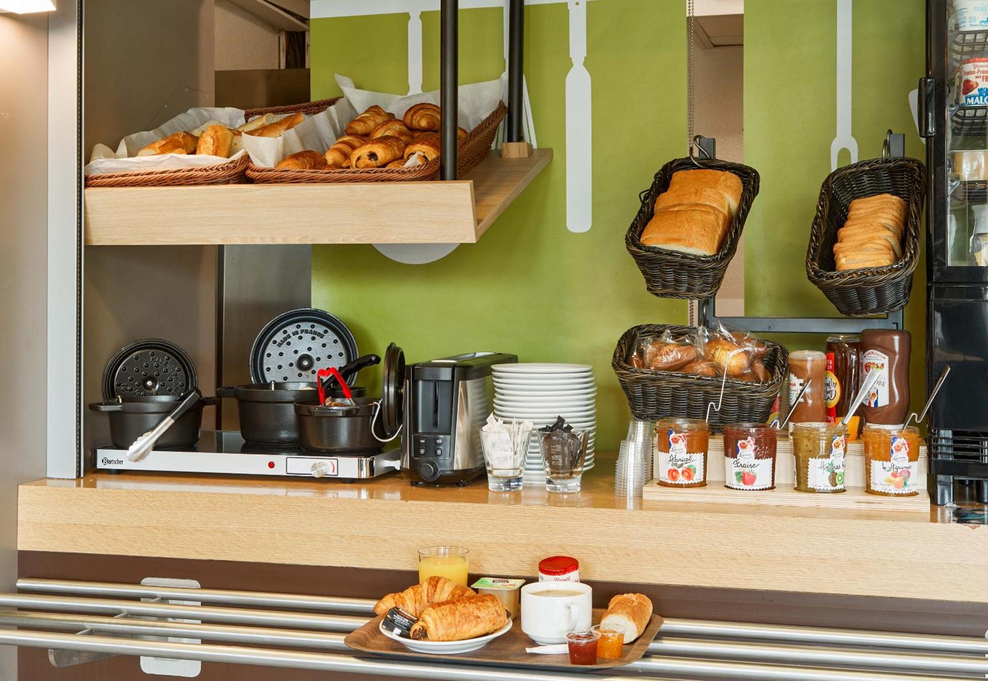 B&B Hotel Montlhery Linas Zewnętrze zdjęcie