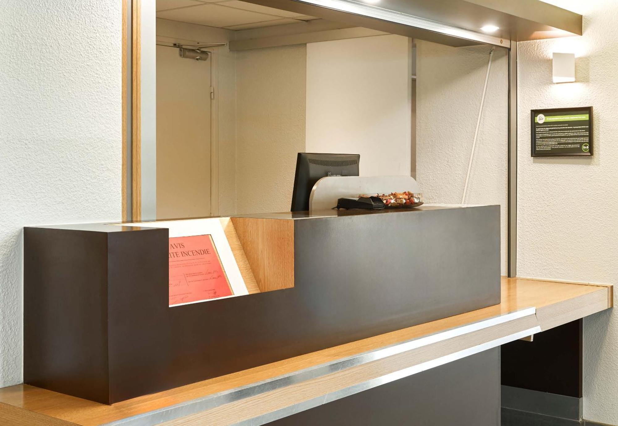 B&B Hotel Montlhery Linas Zewnętrze zdjęcie